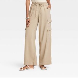 Wide-Leg Cargo Pants in Beige - Women's Casual Trousers